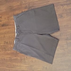 Tommy Bahama shorts size 34
